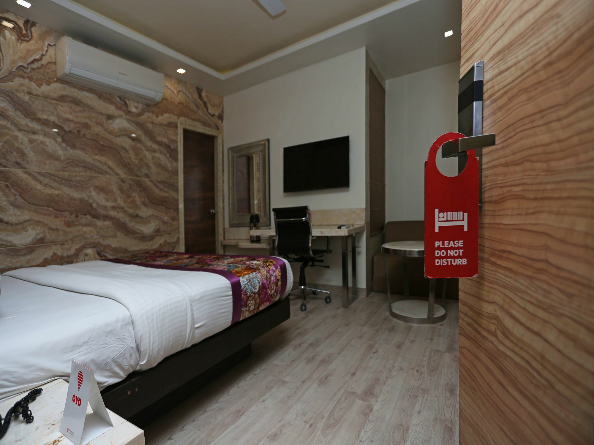 Hotel Deep Kanpur Exterior photo