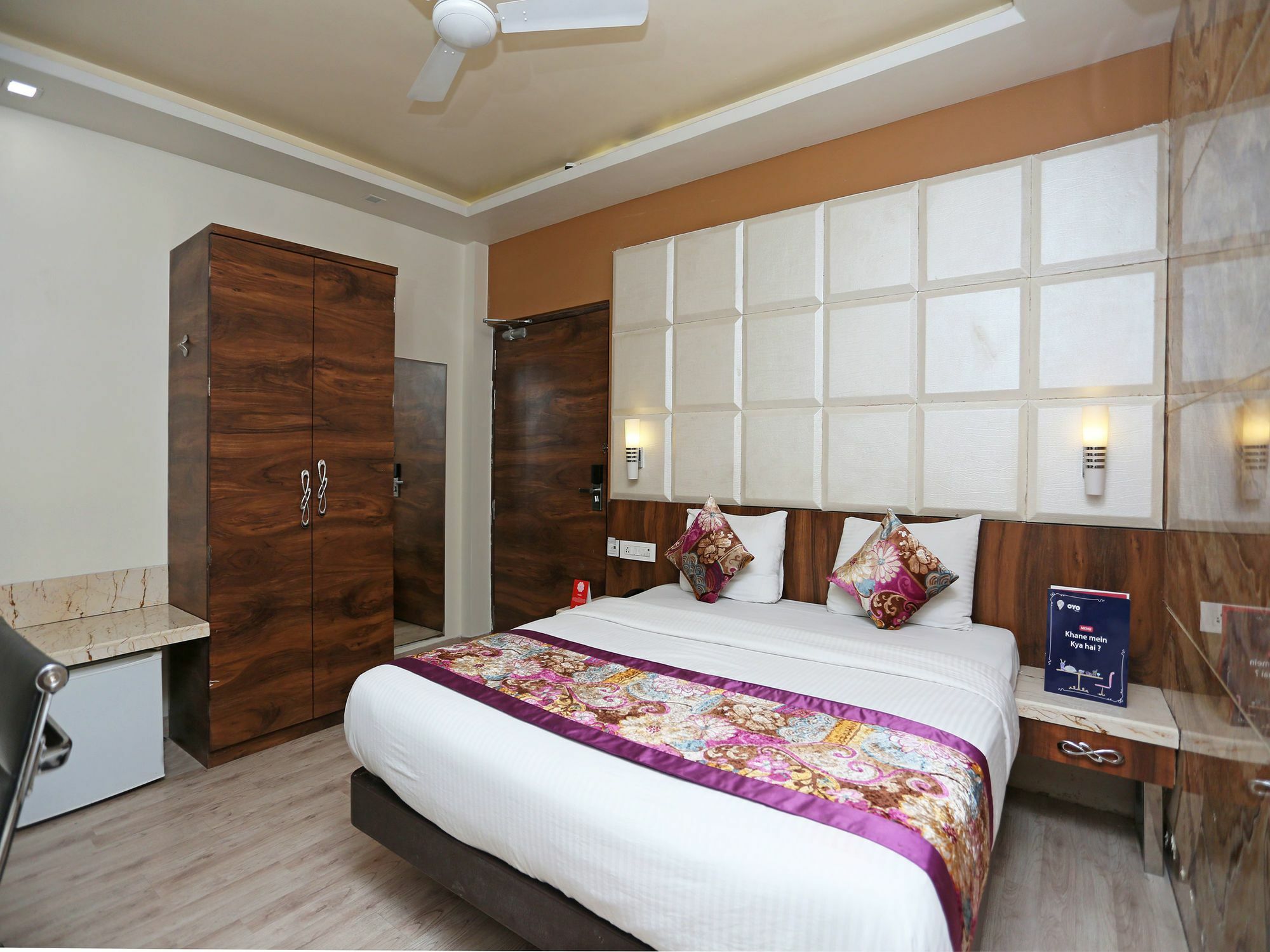 Hotel Deep Kanpur Exterior photo