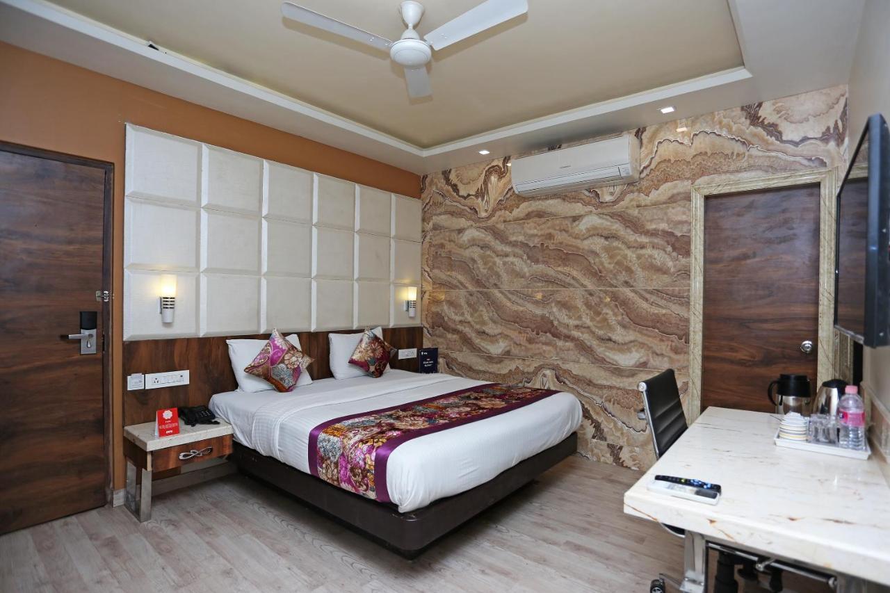 Hotel Deep Kanpur Exterior photo